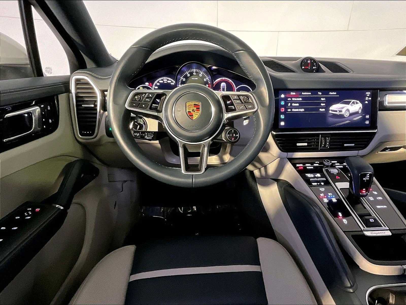 Certified 2023 Porsche Cayenne Platinum Edition AWD/4WD image 13