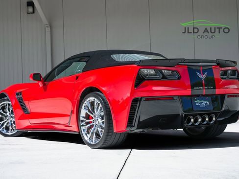 Used 2016 Chevrolet Corvette Z06 w/ 2LZ Preferred Equipment Group image 8