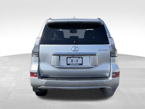 Used 2019 Lexus GX 460 Premium w/ Premium Package image 5