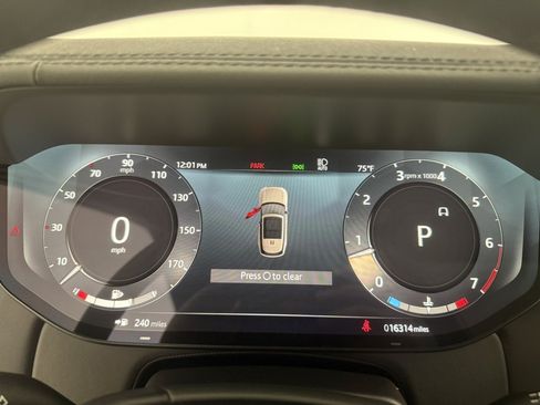 Used 2023 Land Rover Range Rover SE AWD/4WD image 18
