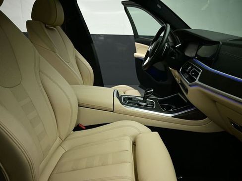 Used 2021 BMW X7 xDrive40i w/ Premium Package AWD/4WD image 63