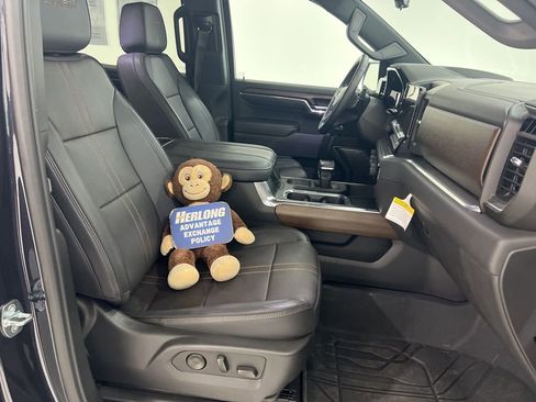 Used 2023 Chevrolet Silverado 1500 High Country w/ High Country Premium Package image 26