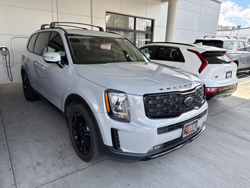 Used 2021 Kia Telluride SX w/ SX Prestige Package AWD/4WD image 4