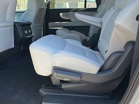 New 2026 Ford Expedition Max Platinum w/ Driver's Package image 21