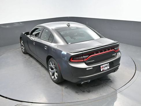 Used 2015 Dodge Charger SXT RWD image 42