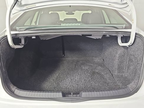 Used 2019 Volkswagen Jetta SEL Premium FWD image 12