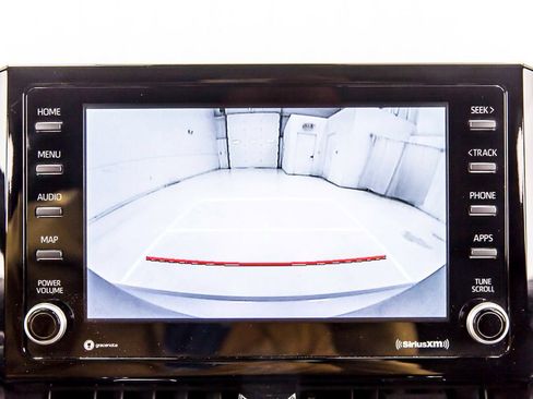 Used 2022 Toyota Corolla SE image 16