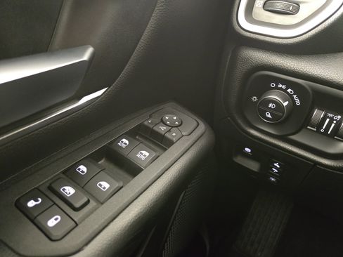 Certified 2025 RAM 1500 Big Horn AWD/4WD image 31