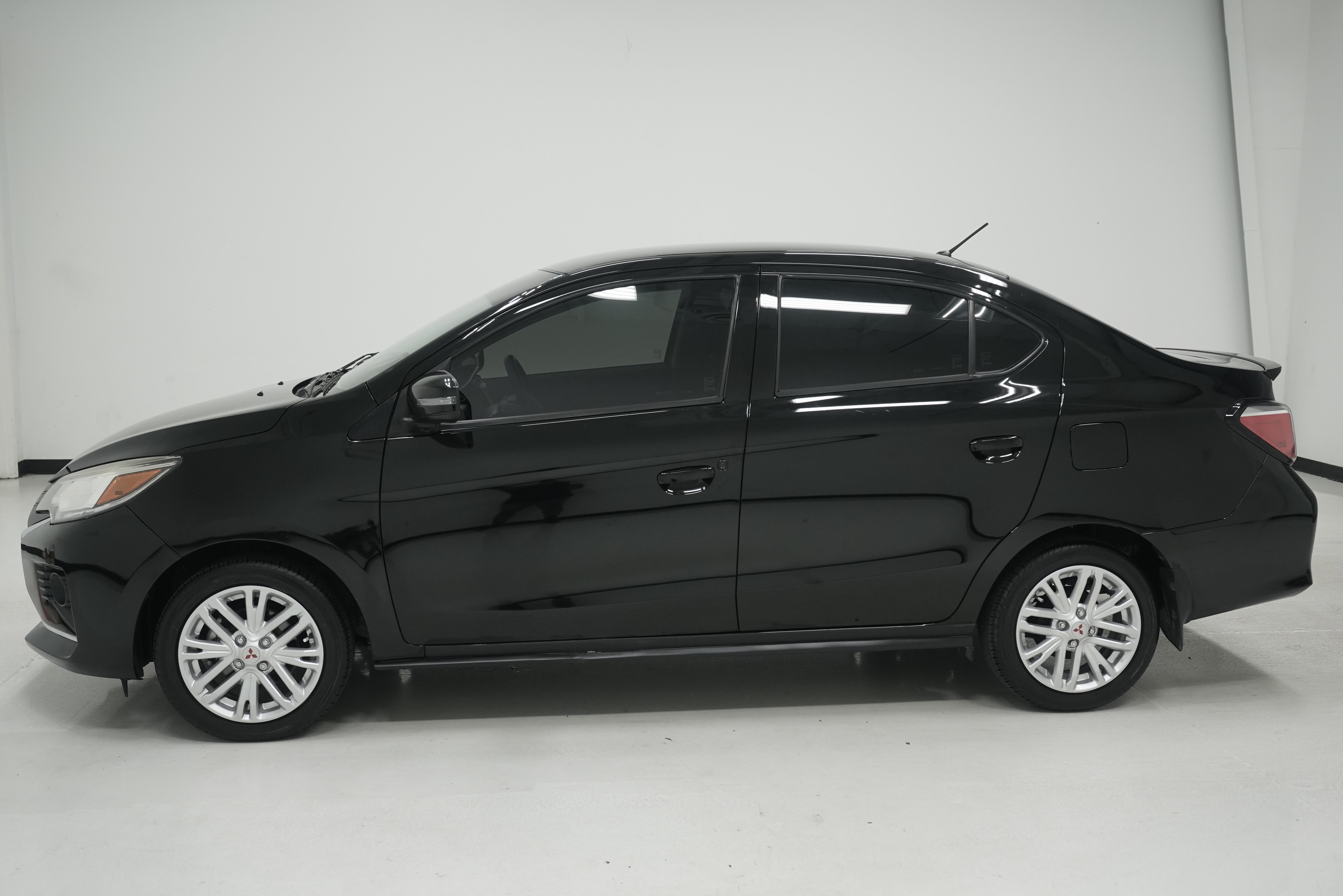 Used 2021 Mitsubishi Mirage G4 SE FWD image 6