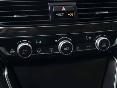 Used 2019 Honda Accord Sport image 32