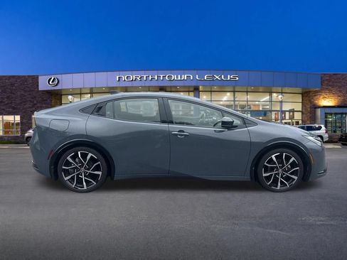 Used 2023 Toyota Prius Prime FWD image 21
