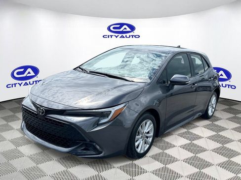 Used 2025 Toyota Corolla SE FWD image 8