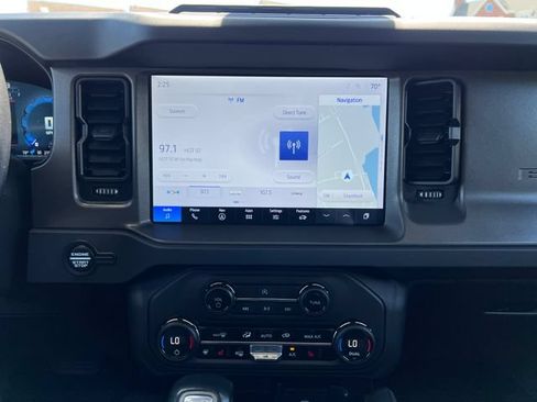 Used 2025 Ford Bronco Badlands AWD/4WD image 22