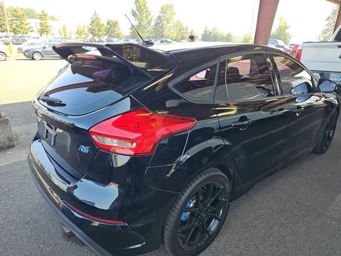Used 2017 Ford Focus RS AWD/4WD image 4
