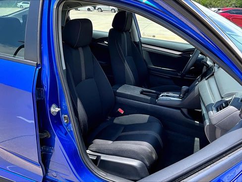 Used 2018 Honda Civic EX image 9