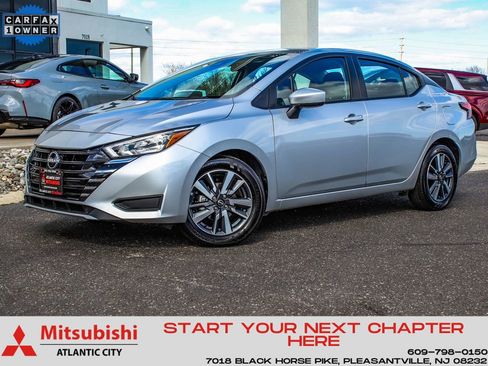 Used 2025 Nissan Versa SV image 1