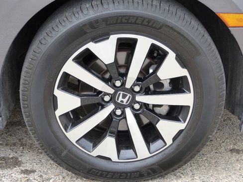 Used 2025 Honda Odyssey EX-L image 13