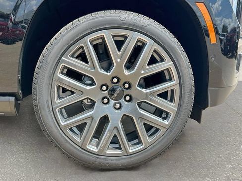 New 2026 GMC Yukon Denali Ultimate AWD/4WD image 19