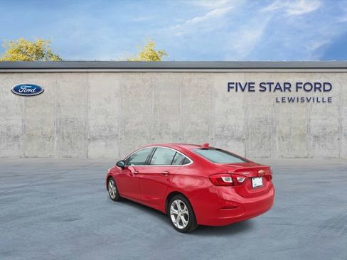 Used 2017 Chevrolet Cruze Premier FWD image 6