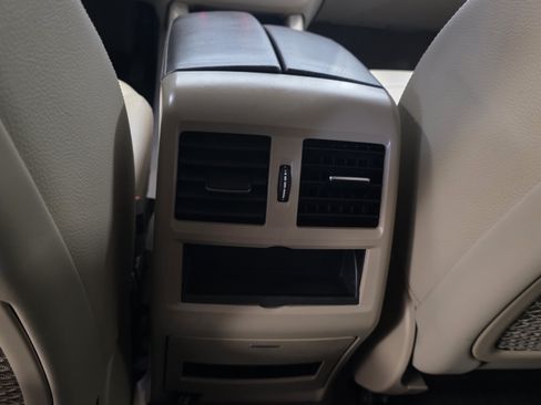 Used 2013 Mercedes-Benz ML 350 4MATIC image 30