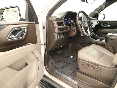 Used 2021 GMC Yukon SLT w/ SLT Luxury Plus Package AWD/4WD image 14