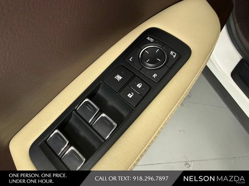 Used 2016 Lexus RX 350 FWD w/ Luxury Package image 18