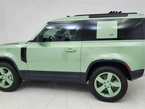 Used 2023 Land Rover Defender 110 75th Limited Edition image 4