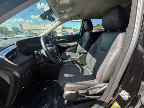 Used 2025 Buick Encore GX Preferred FWD image 27