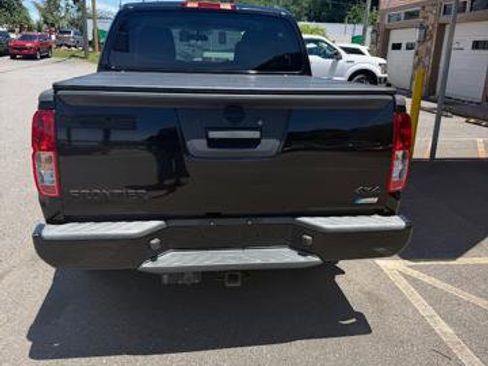 Used 2019 Nissan Frontier S AWD/4WD image 3