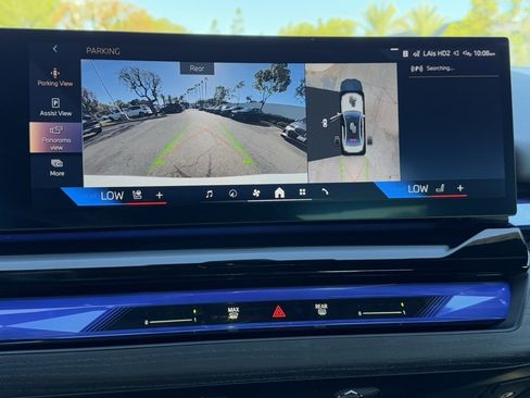 Used 2025 BMW i5 xDrive40 w/ Premium Package image 30