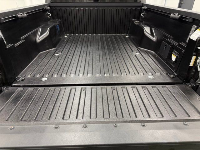 Used 2023 Toyota Tacoma TRD Off-Road AWD/4WD image 6