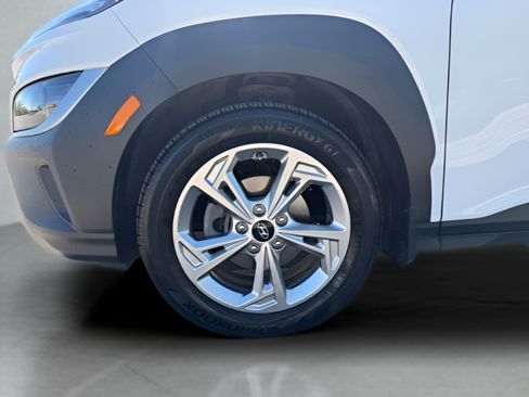 Used 2023 Hyundai Kona SEL FWD image 38