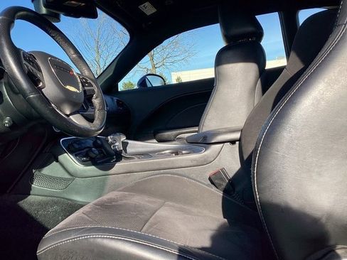 Used 2017 Dodge Challenger GT w/ GT Interior Package image 4