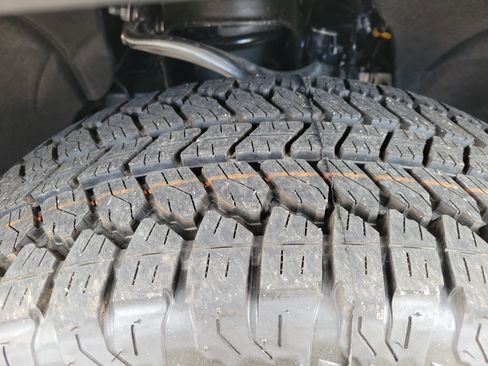 New 2026 GMC Sierra 1500 SLT w/ SLT Premium Plus Package image 12