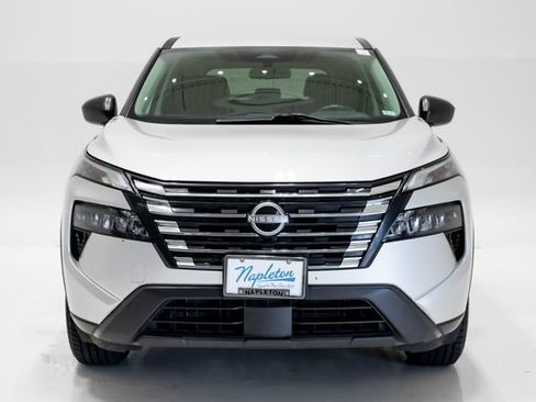 Used 2024 Nissan Rogue S FWD image 4