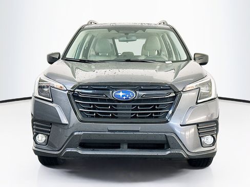 Used 2023 Subaru Forester AWD/4WD image 2