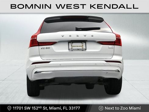 Used 2023 Volvo XC60 T8 Plus image 23