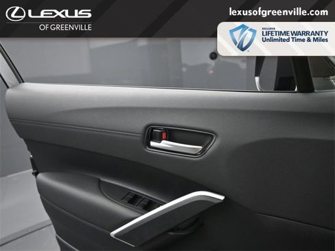 Used 2024 Toyota Corolla Cross XSE image 20