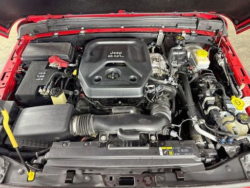 Used 2020 Jeep Wrangler Sport AWD/4WD image 31