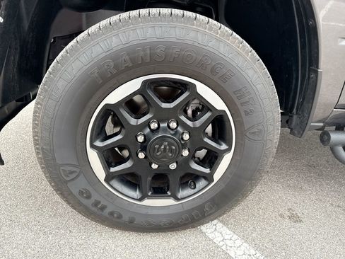 Used 2025 RAM 2500 Laramie image 19