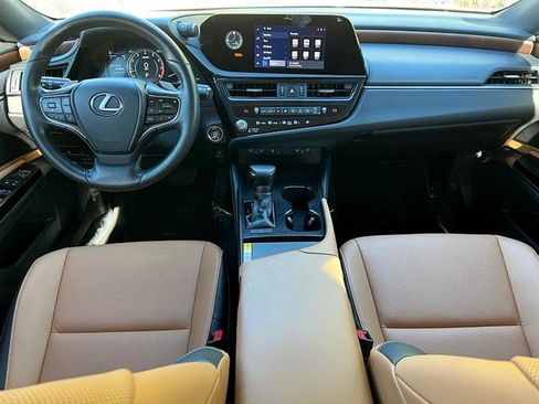 Used 2024 Lexus ES 350 Premium image 20