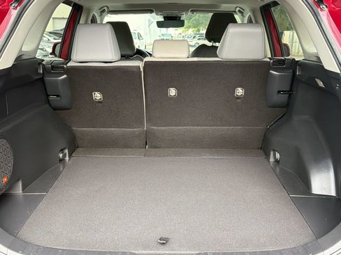 Used 2021 Toyota RAV4 Limited FWD image 23