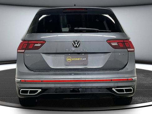 Used 2022 Volkswagen Tiguan SEL R-Line AWD/4WD image 5