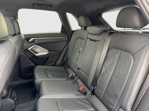 Used 2020 Audi Q3 2.0T Premium w/ Convenience Package AWD/4WD image 36