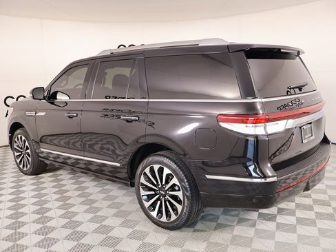 Certified 2023 Lincoln Navigator Reserve image 25