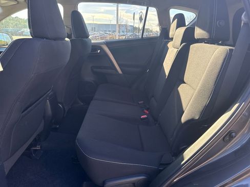 Used 2017 Toyota RAV4 XLE image 29
