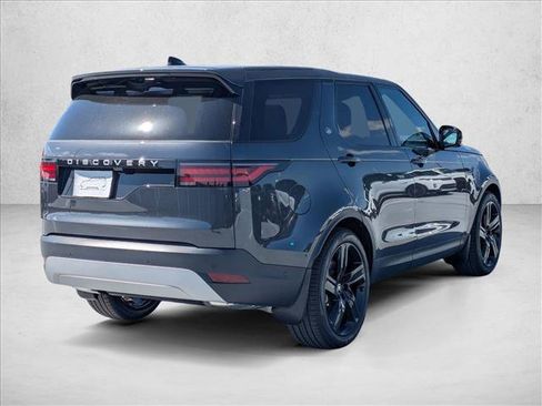 New 2026 Land Rover Discovery S AWD/4WD image 2
