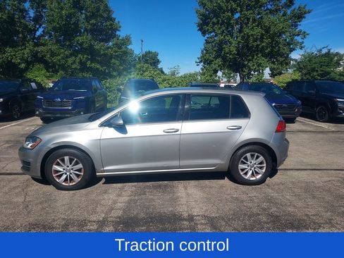 Used 2015 Volkswagen Golf S FWD image 4