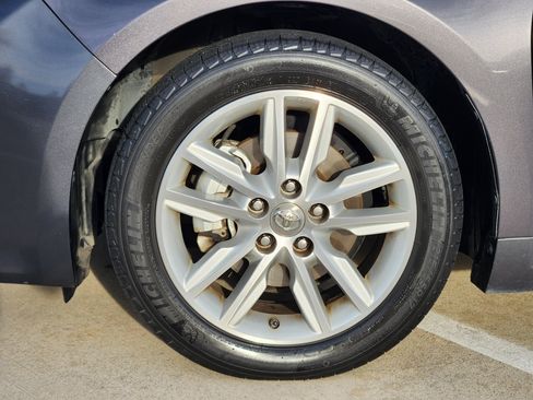 Used 2015 Toyota Avalon XLE Premium image 10