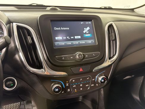 Used 2018 Chevrolet Equinox LT image 14